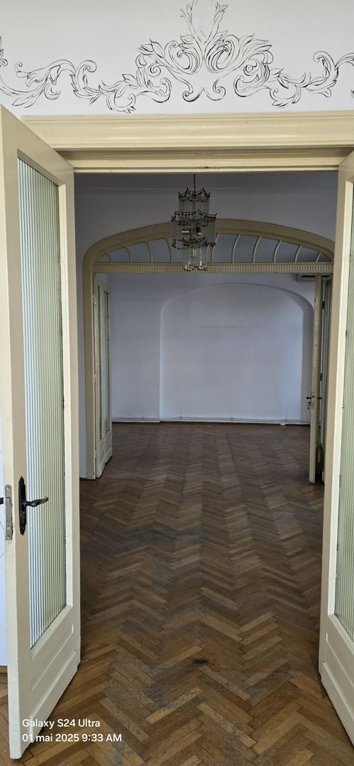 Apartament 3 camere decomandat  Hala Traian - Poză 9