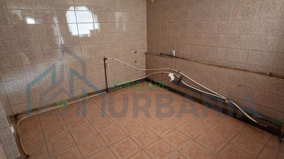 Casă cu 3 dormitoare în Dancu, Holboca. Curte utilă, acte în regulă. - Poză 3