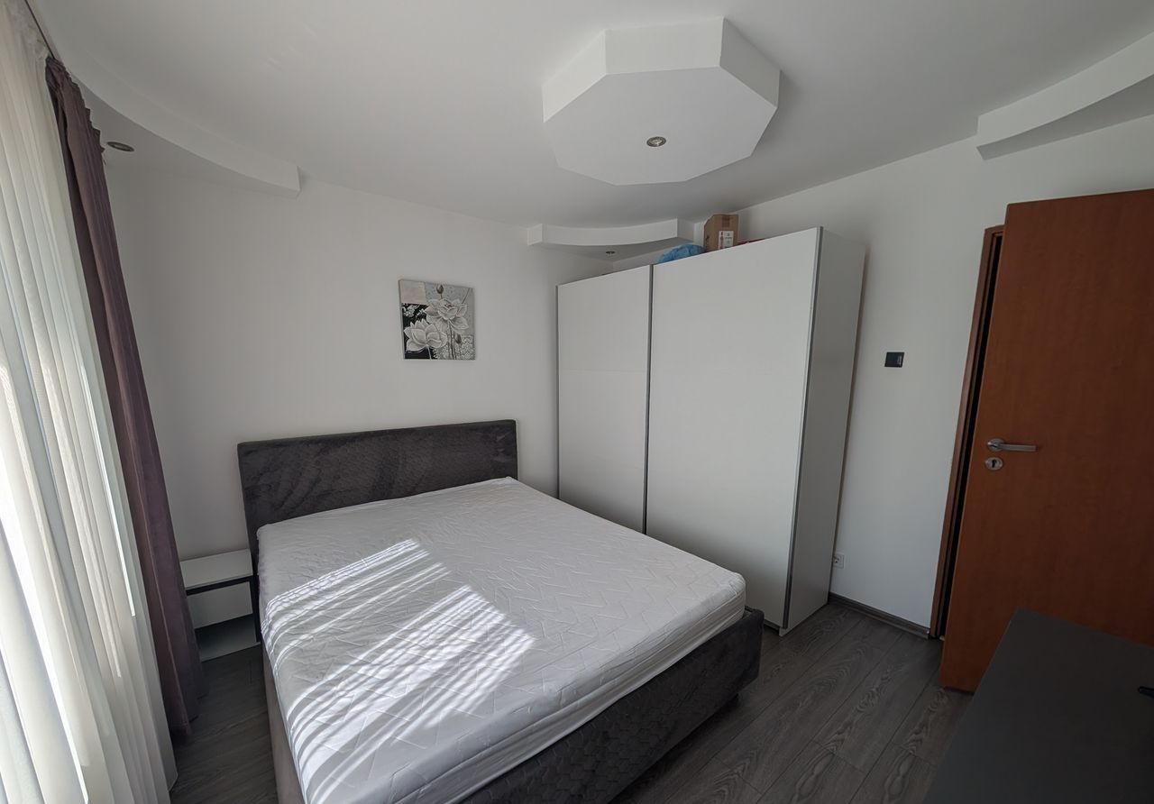 Apartament 2 camere decomandat, zona Kaufland Craiovita noua - Poză 1
