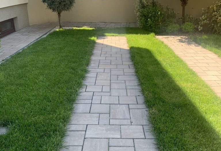 Casă spațioasă cu 5 camere - Sarari - Poză 9