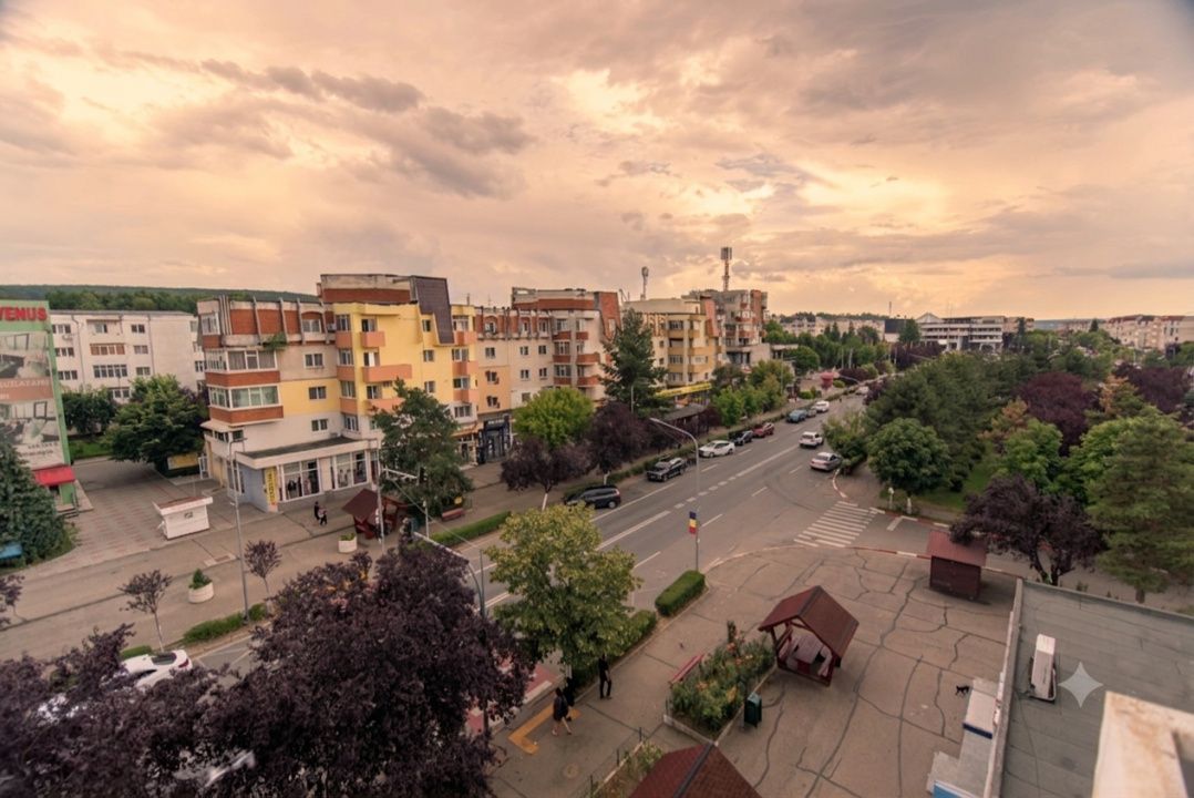 Apartament 3 Camere Decomandat Ultracentral Mioveni - Poză 8
