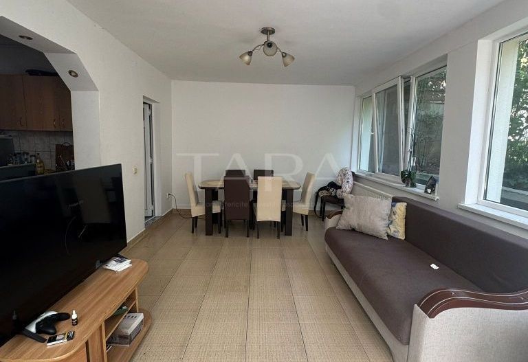 Casă spațioasă cu livadă generoasă și pod înalt, zona Borhanci - Poză 1