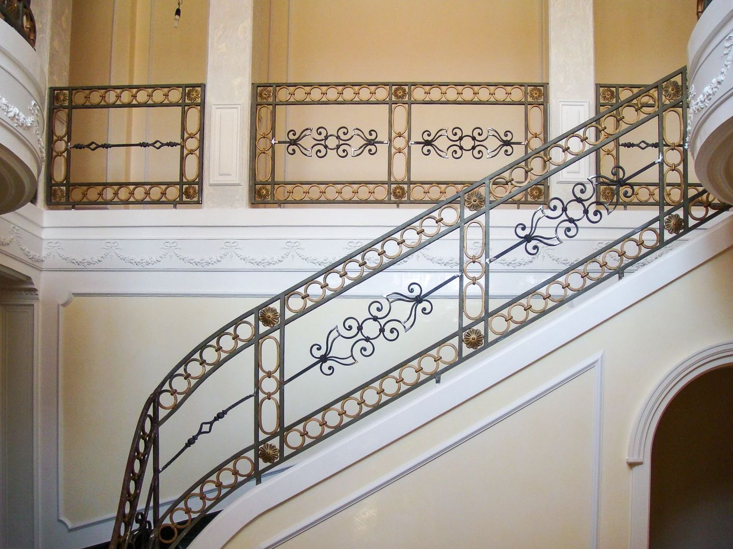 PROPRIETATE CU ENERGIE PURA |  Sanctuarul Eleganței și Rafinamentului - Poză 10