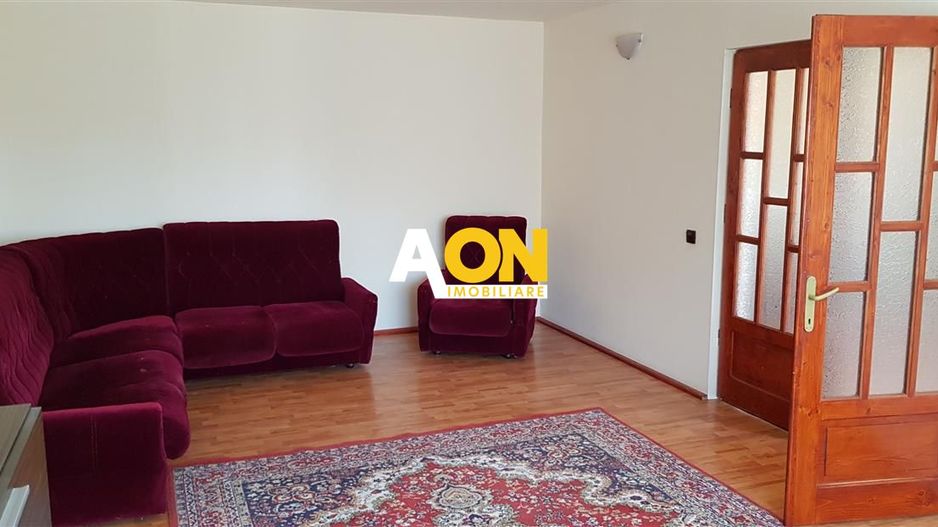 Casă de închiriat, 3 camere, cu terasă și garaj, Partoș - Poză 7