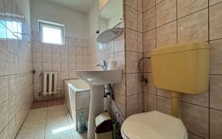 Apartament cu 3 camere decomandate, 2 bai, garaj, Caroline - Poză 9