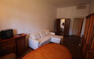 Apartament deosebit cu 3 camere în zona P-ta Victoriei - Poză 10