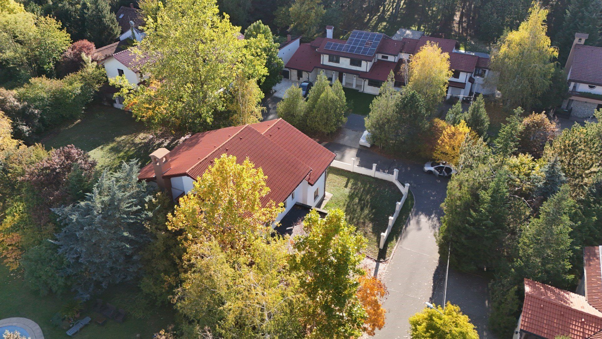 PARADISUL VERDE, VILA 507 MP, LOT 1.095 MP! - Poză 44