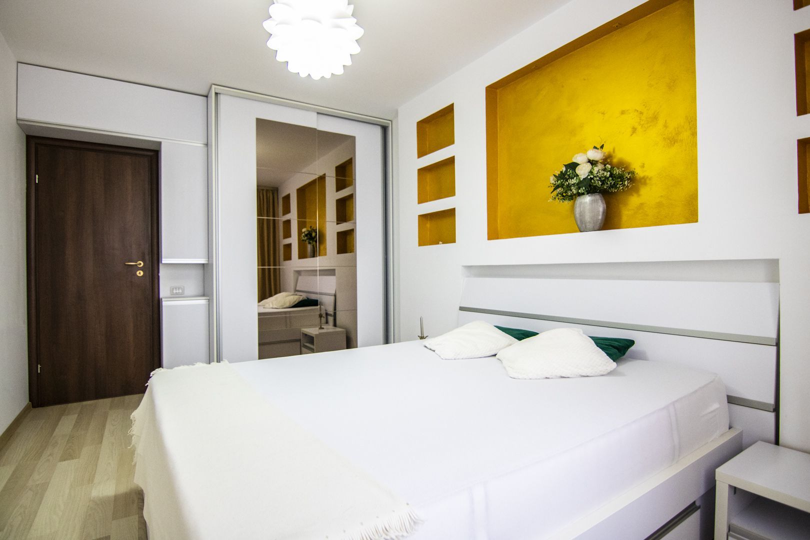 Apartament 2 camere + terasa, Drumul Taberei Cooperativei, stb, metrou - Poză 9