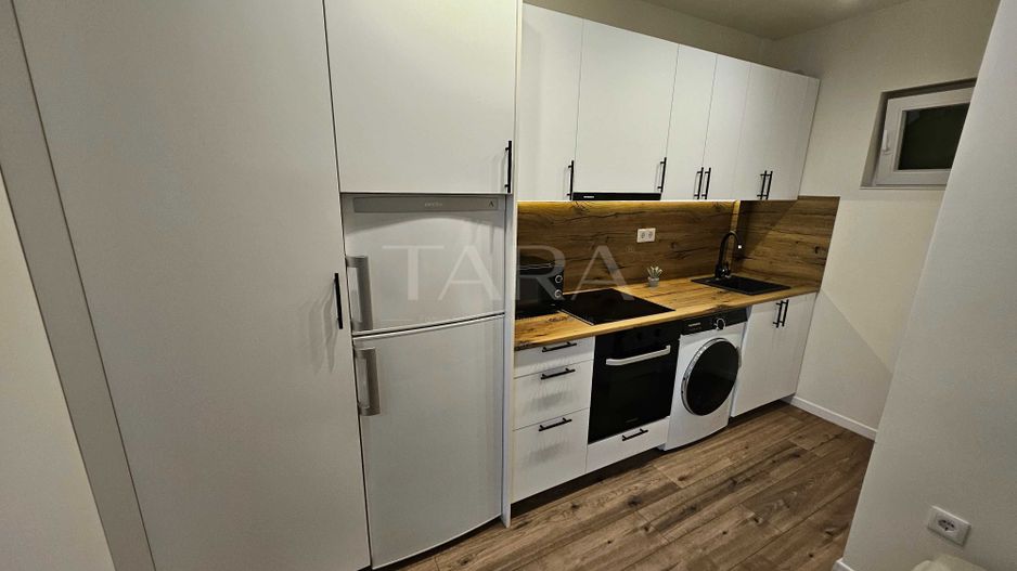 Garsonieră modernă, complet utilată, în zona Centrala - Poză 2