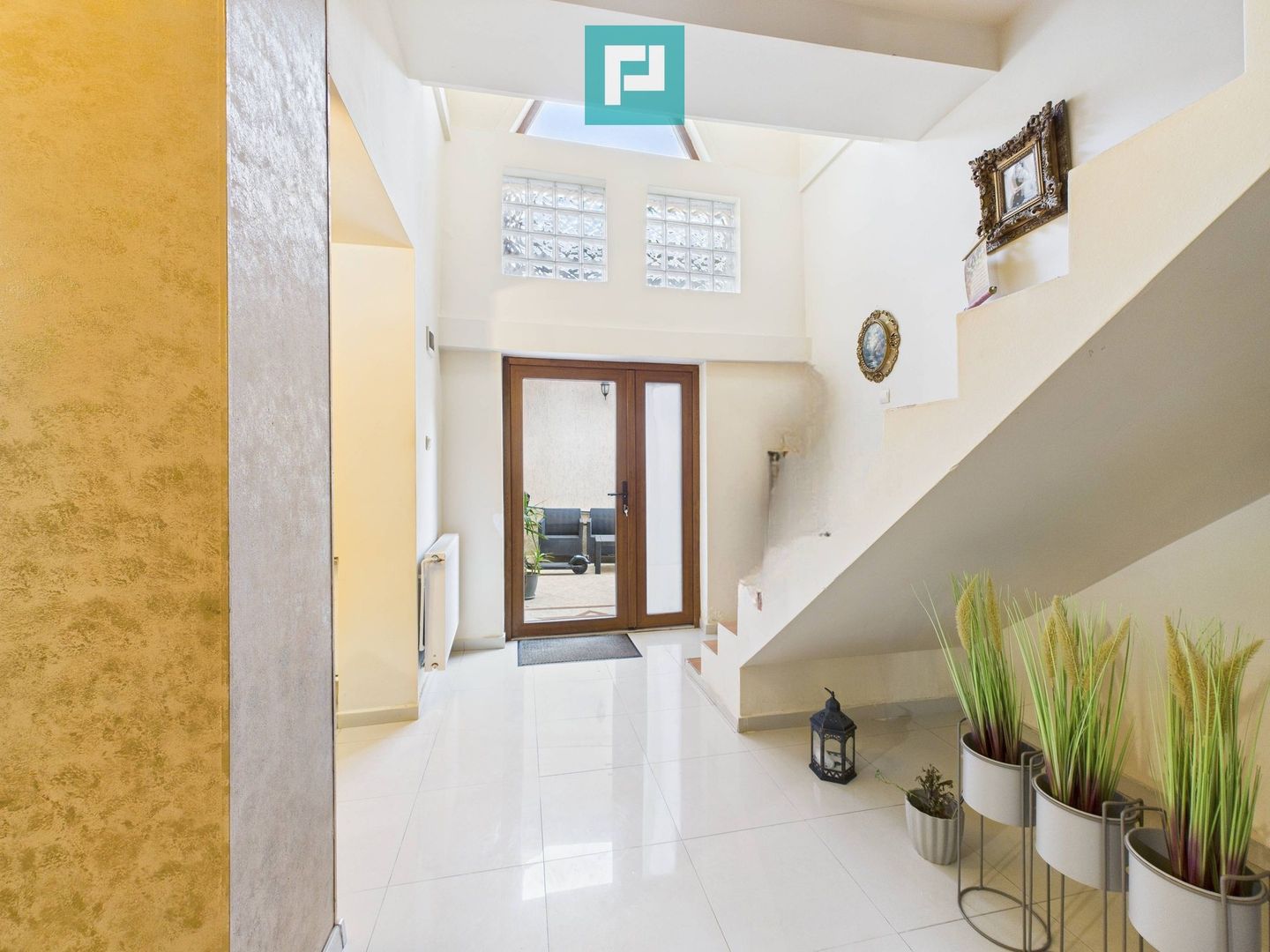 Casă cu spațiu comercial Arad, calea Aurel Vlaicu - Poză 10