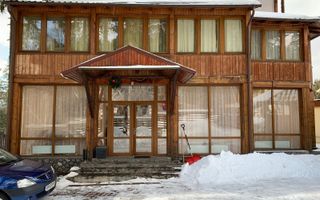 Pensiune de vânzare I Predeal | Teren 600 mp | 14 dormitoare I 12 bai - Poză 3