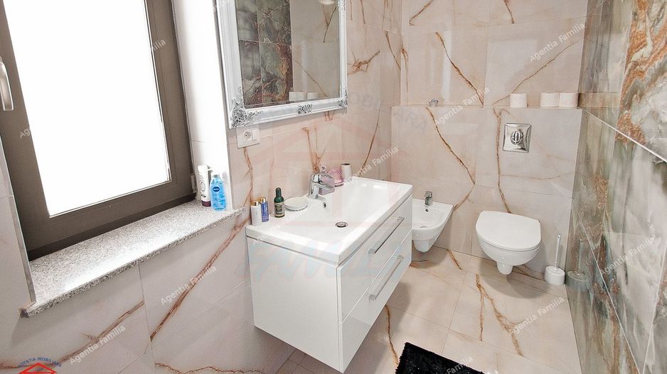 Vanzare vila modernă în Galati, cartierul Arcașilor, mobilata si utila - Poză 16