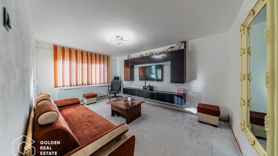 Apartament 3 camere, decomandat, cartier Alfa, comision 0% - Poză 1