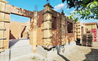 Oferim spre vanzare, Case tip duplex despartite prin spatiu verde, Giroc - Poză 15
