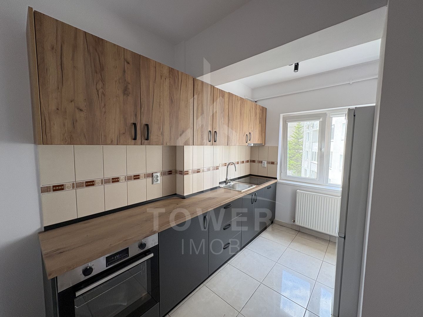 Apartament de Lux cu 3 Camere pe Str. Oituz – Garaj & Terasă - Poză 10