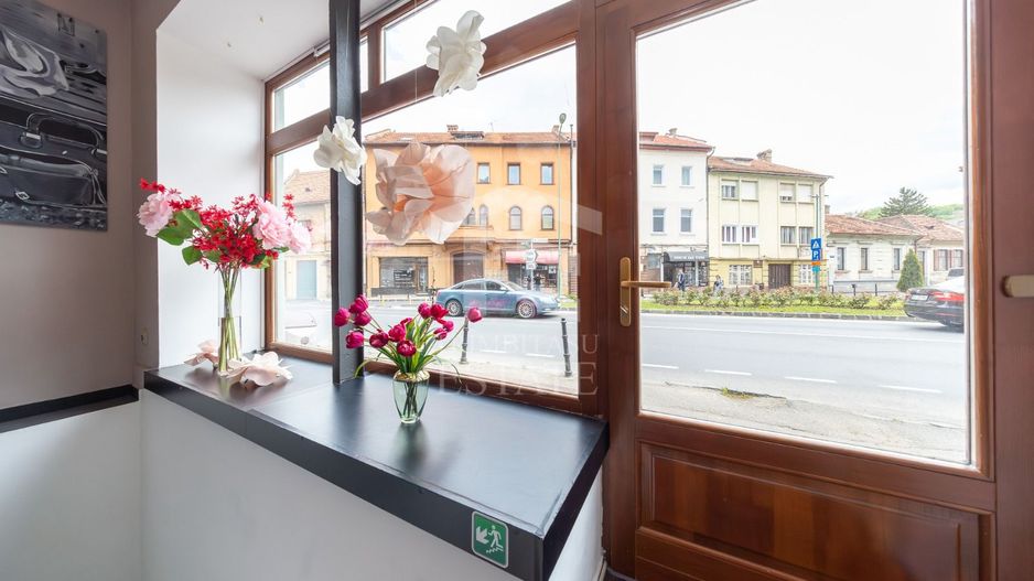 Spațiu comercial stradal de închiriat - Central - Iuliu Maniu - 72mp - Poză 10