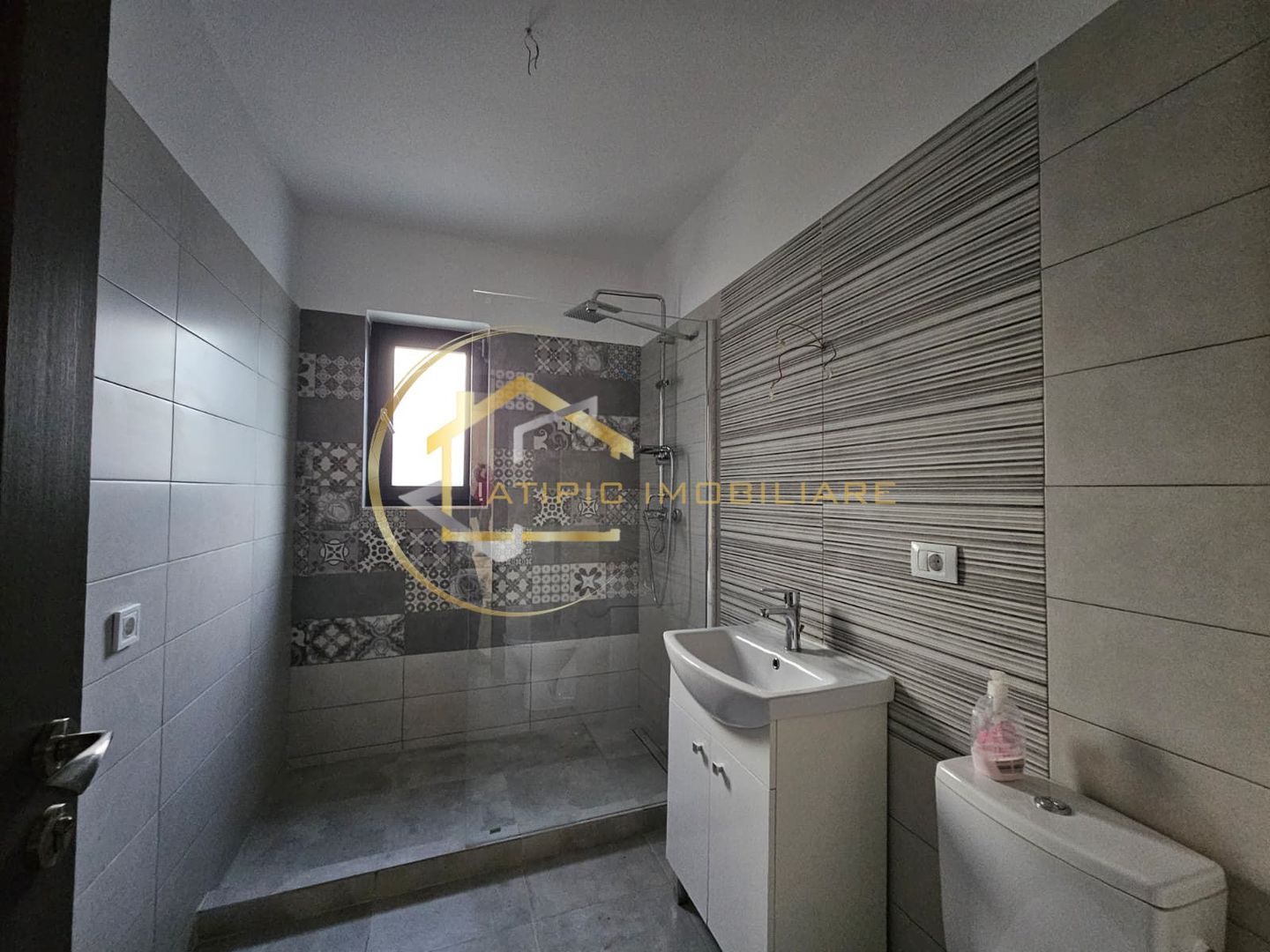 Apartament Nou 2 camere cu loc parcare Valea Lupului - Poză 5