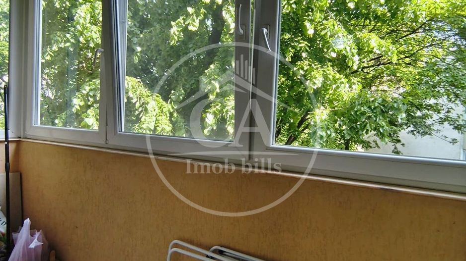 Apartament de vânzare cu 4 camere în zona Decebal, Oradea - Poză 16