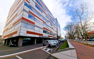 Spatiu comercial stradal - 686.35mp - Pretabil showroom / medical - Poză 1