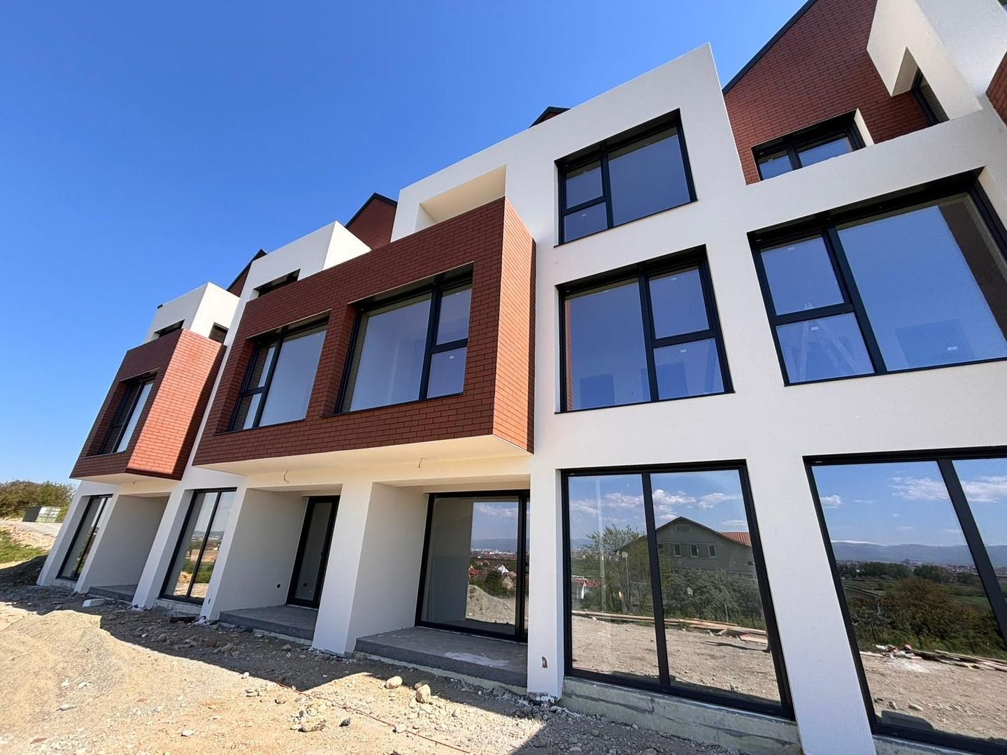 Casa in Sibiu, 137 mp utili, concept modern, priveliste deosebita - Poză 3