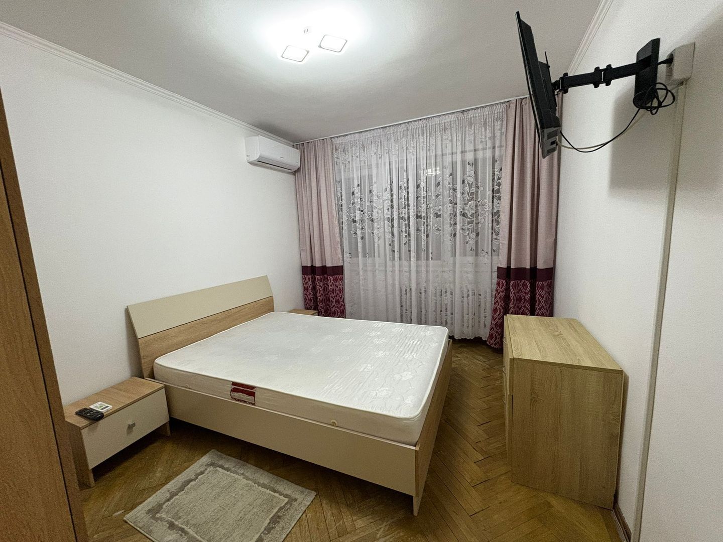 AP. 2 CAMERE PIATA SUDULUI, DOG-FRIENDLY, MODERN, METROU 14 MINUTE - Poză 4