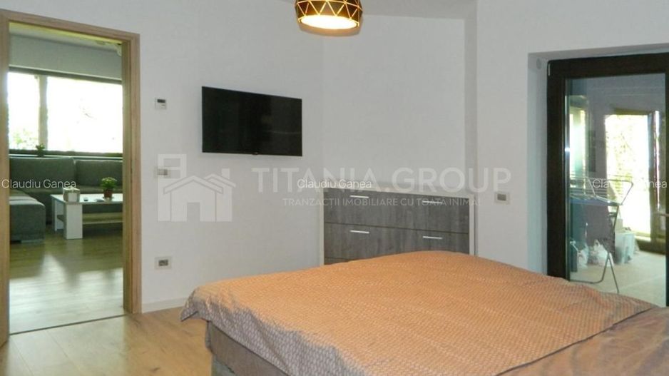 Apartament superb de 4 camere, curte proprie, zona Bartolomeu. - Poză 9