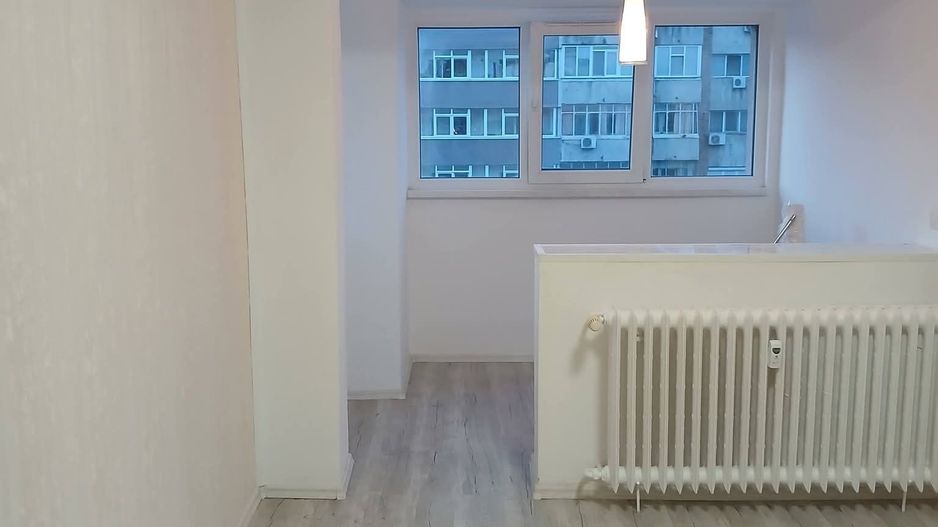 Apartament 3 camere de vanzare Pacii - Poză 1