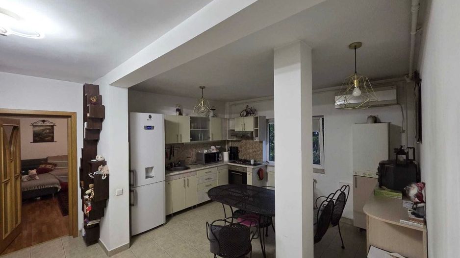 AP. 2 CAMERE SEBASTIAN, CENTRALA TERMICA, BUCATARIE DESCHISA, MODERN - Poză 3