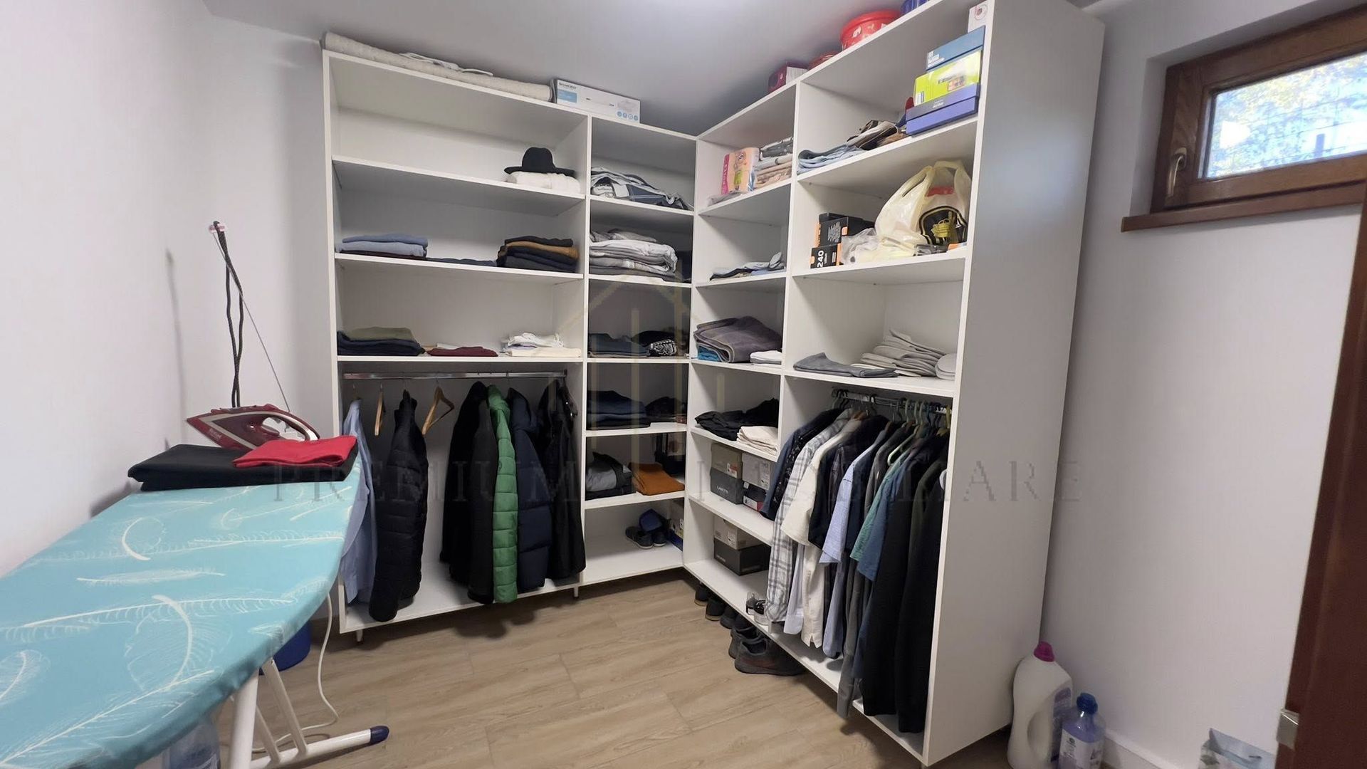 Casa de vanzare la 13 km de Onesti - Poză 17