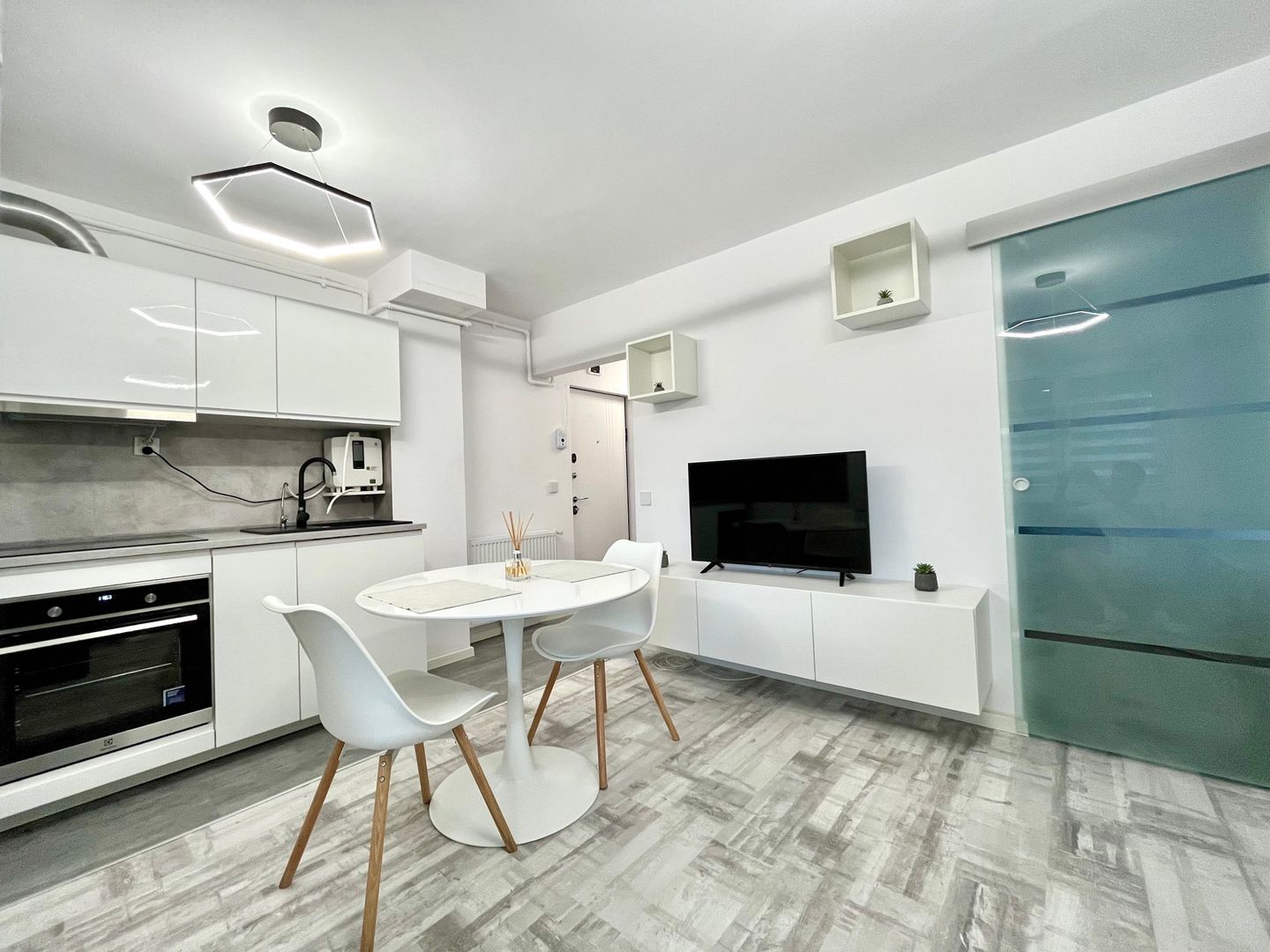 Apartament 1 Camera Superfinisat Zona USAMV Kaufland - Poză 2