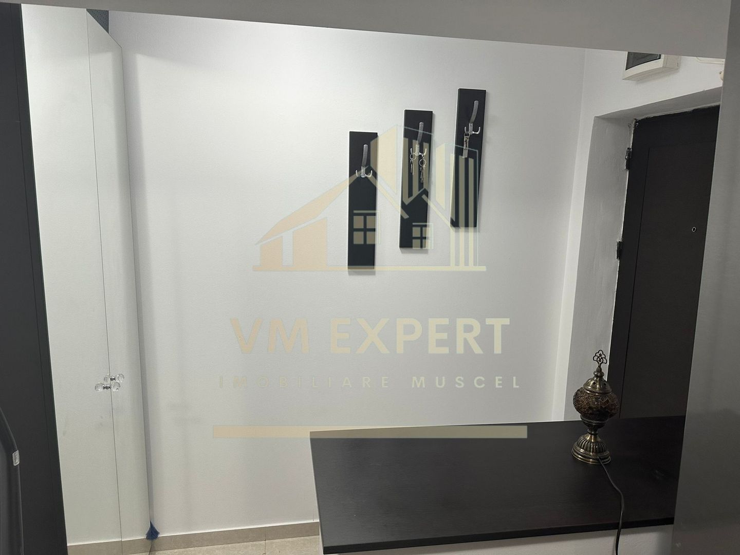 APARTMENT 2 CAMERE ETAJ 3 CAMPULUNG VIȘOI - Poză 6