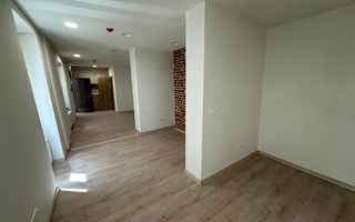 Spatii de birouri Ultracentral suprafață  de 66.7  mp - Poză 3
