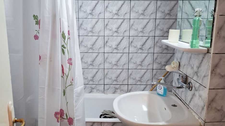 Apartament cu 2 camere, decomandat, confort 1, zona Republicii - Poză 9