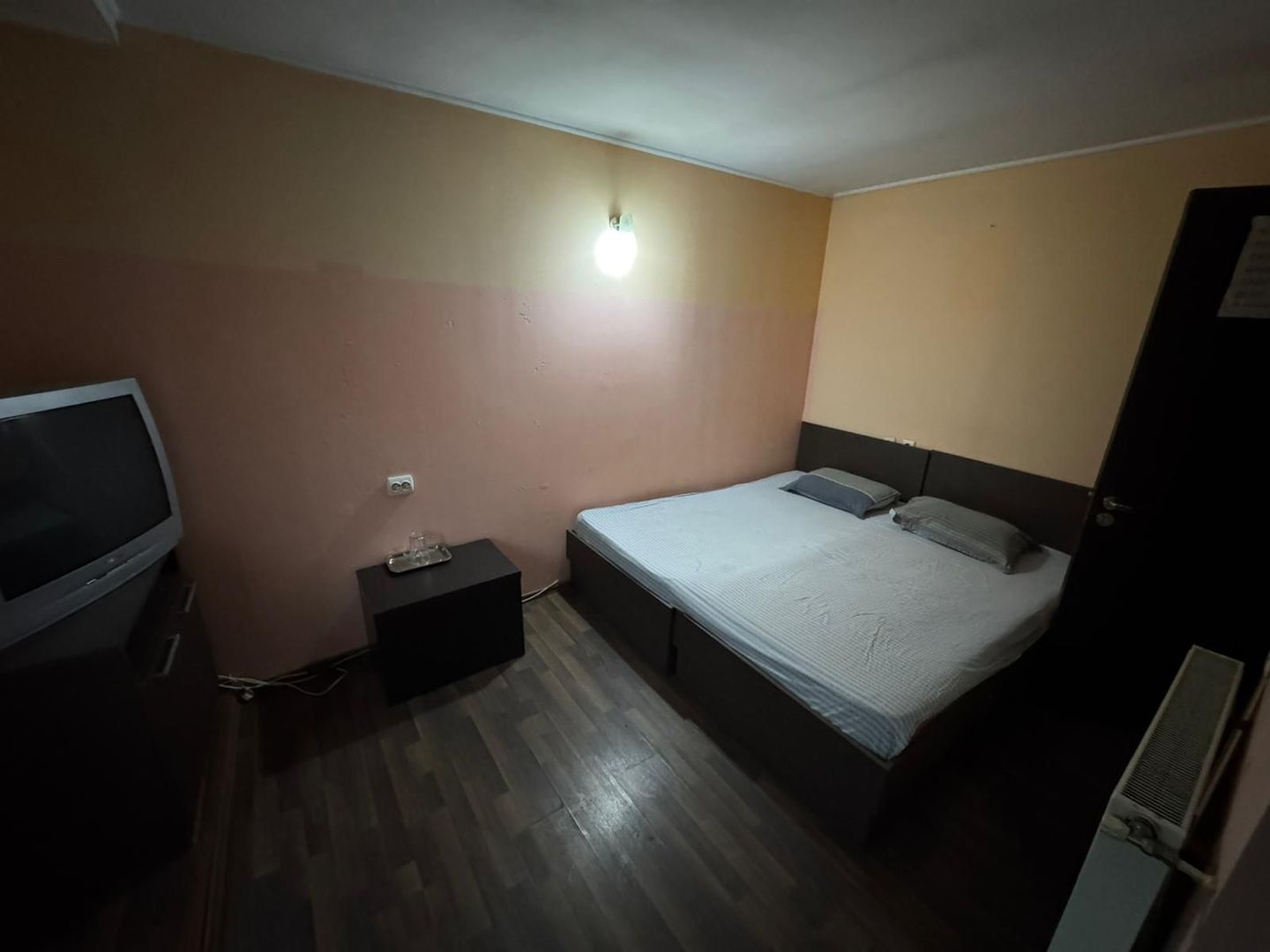Hotel de inchiriat, 25 camere, 25 bai, receptie,T719 - Poză 9