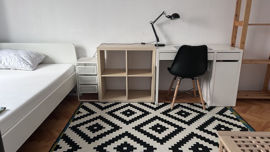 Medicina | 2 Camere | Bloc cu Lift. - Poză 1