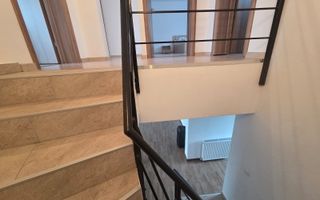 Casă de închiriat - Zona Gușterița, vedere spre munte - Poză 11