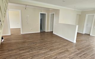 Casa de vanzare cartierul Viena-Oradea - Poză 2