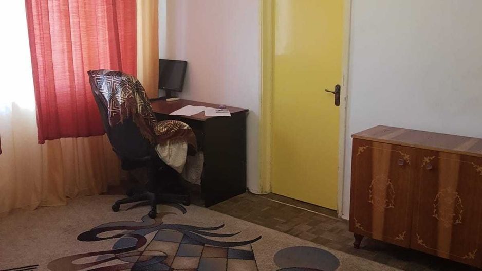 Apartament 2 camere Craiovita Noua Etaj 1 - Poză 5
