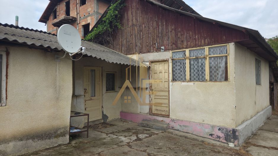Casă bătrânească+Teren intravilan de vânzare(1970mp) la 20min de Bacău - Poză 4