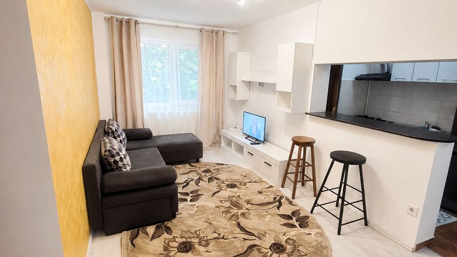 Apartament Modern 2 camere SD 50 mp Podul de Piatra 400 euro - Poză 3