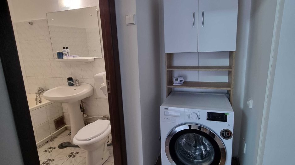 De inchiriat apartament 2 camere ultracentral - zona Fata pe Valuri - Poză 3