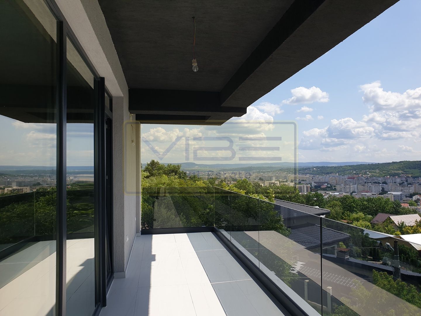 Copou-Stadion- Intabulat - Bloc nou - View Panoramic! - Poză 4