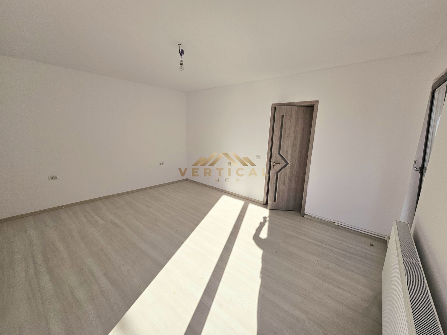 Vila 5 camere in comuna Berceni - Poză 11