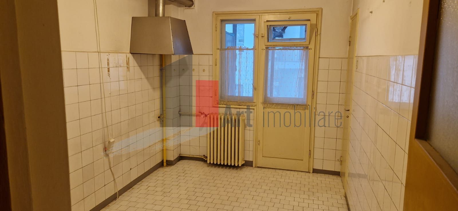 Apartament 4 cam, 30 m Calea Victoriei, 3 minute de Piata Victoriei. - Poză 9