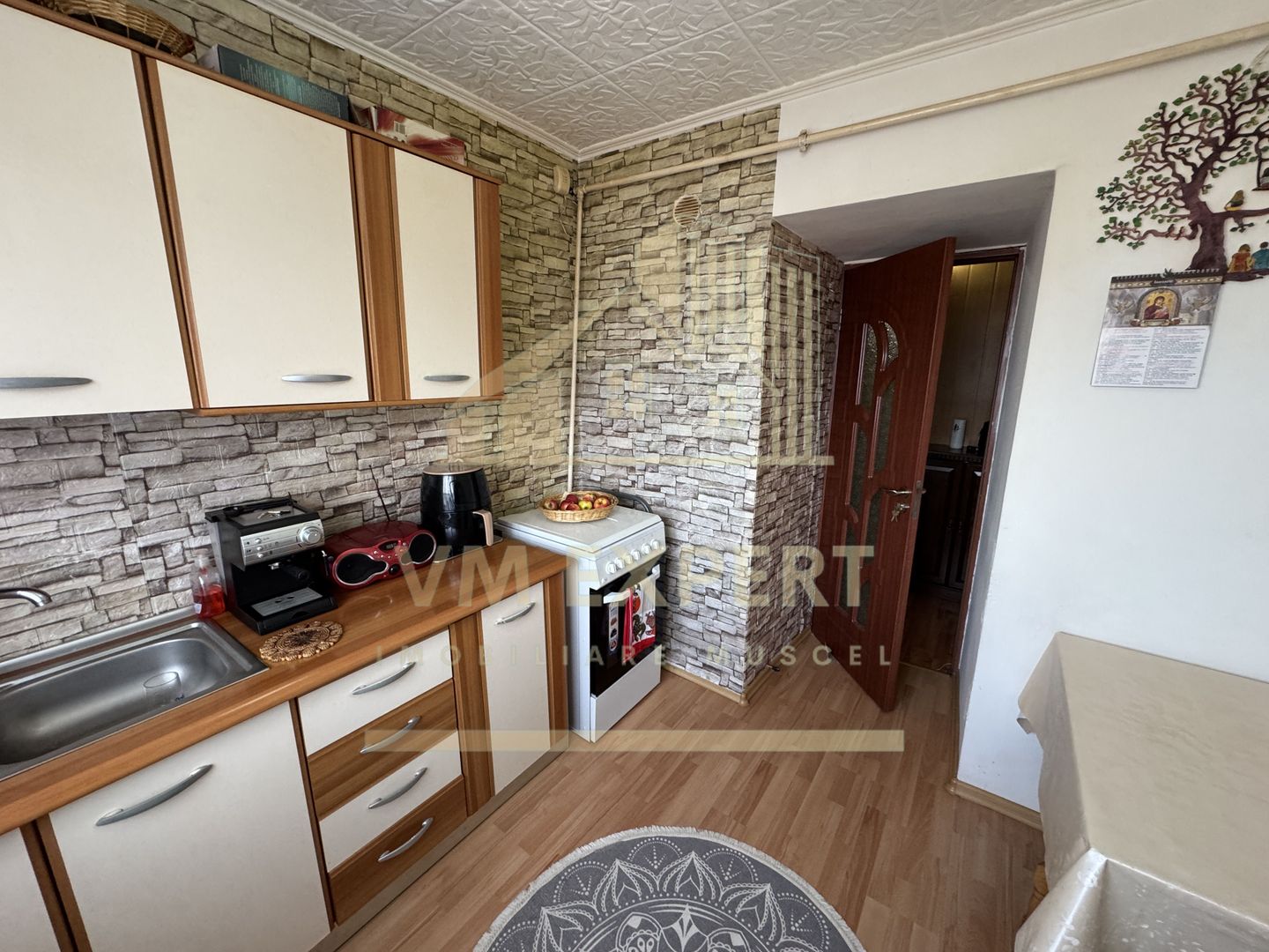 APARTAMENT 2 CAMERE ETAJ 4 CAMPULUNG, VISOI - Poză 5