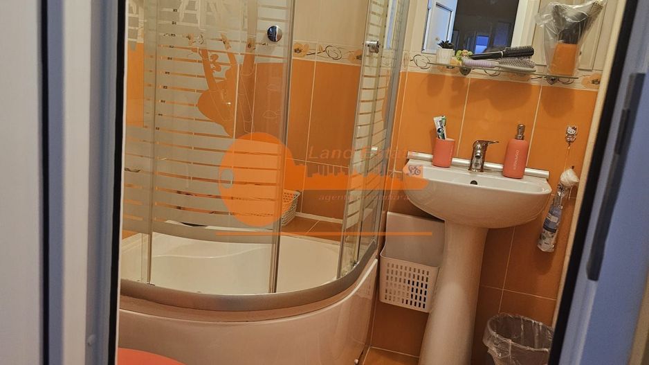 Apartament 4 camere la 10 min de metrou Apărătorii Patriei - Poză 12