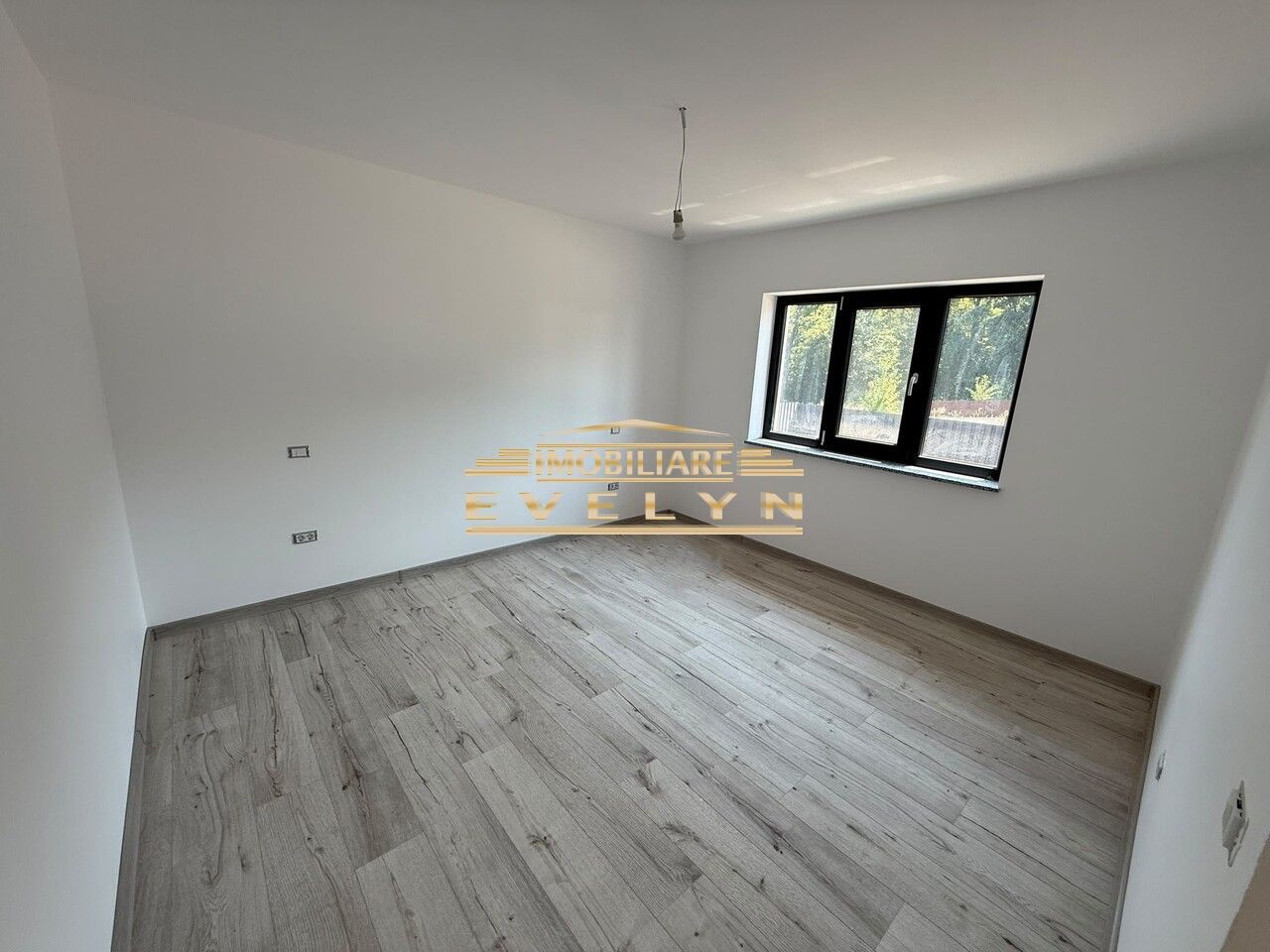 Case noi în zona Lebăda – 4 camere, teren 550 mp - 155.000 € - Poză 10
