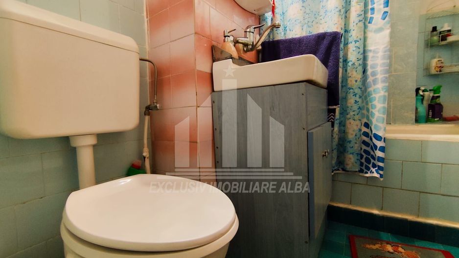 Apartament cu 4 camere decomandate, Centru - Poză 8
