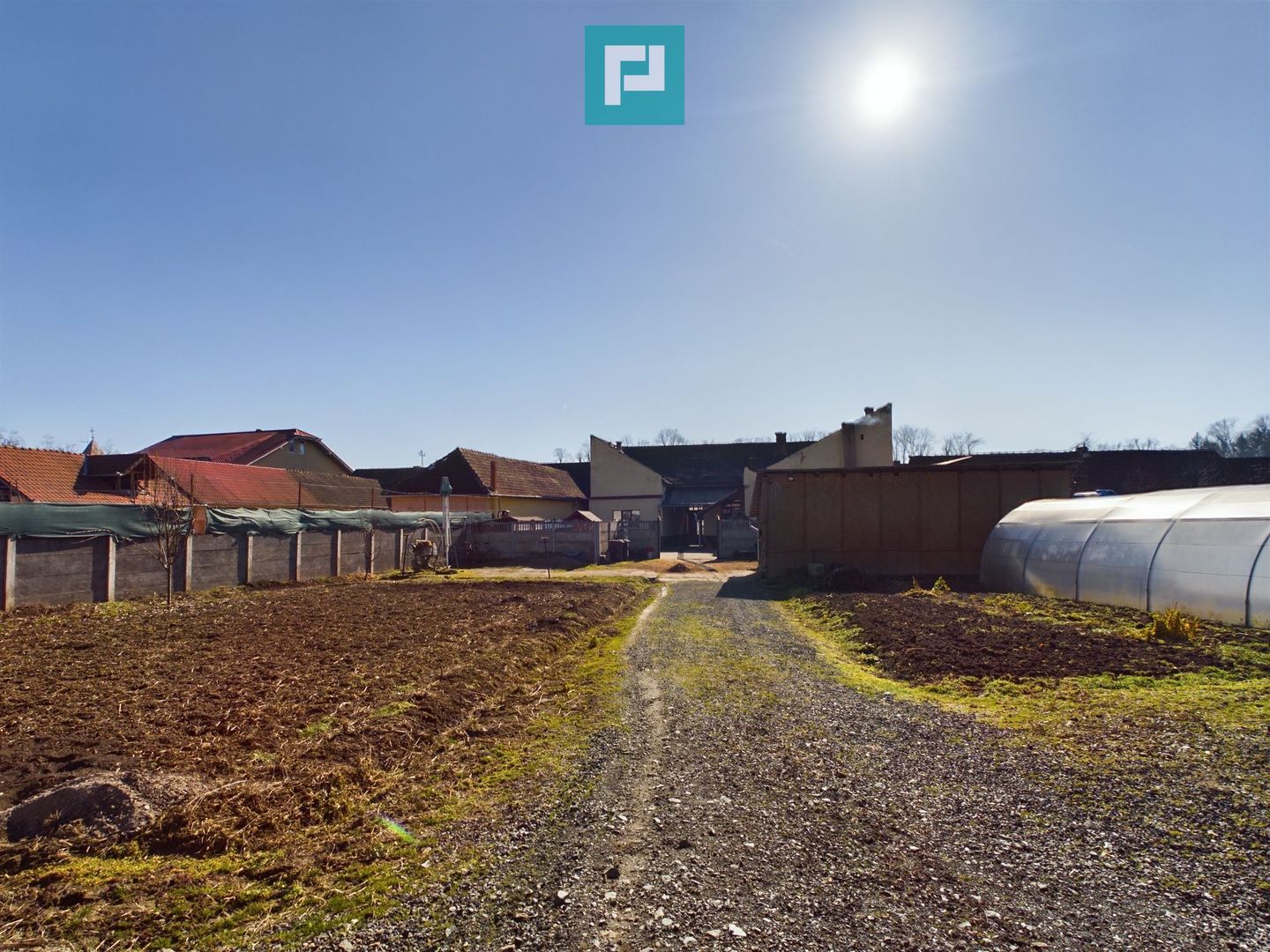 Vilă cu poveste, Săvârșin - Poză 10