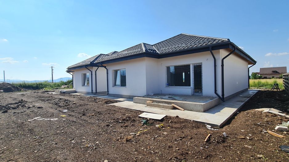 Casa individuala 3 camere cartier Izvor Tarlungeni Brasov - Poză 6